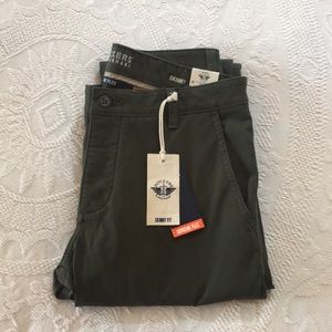 🆕 NWT Dockers Mens Skinny Fit Khaki Pants
